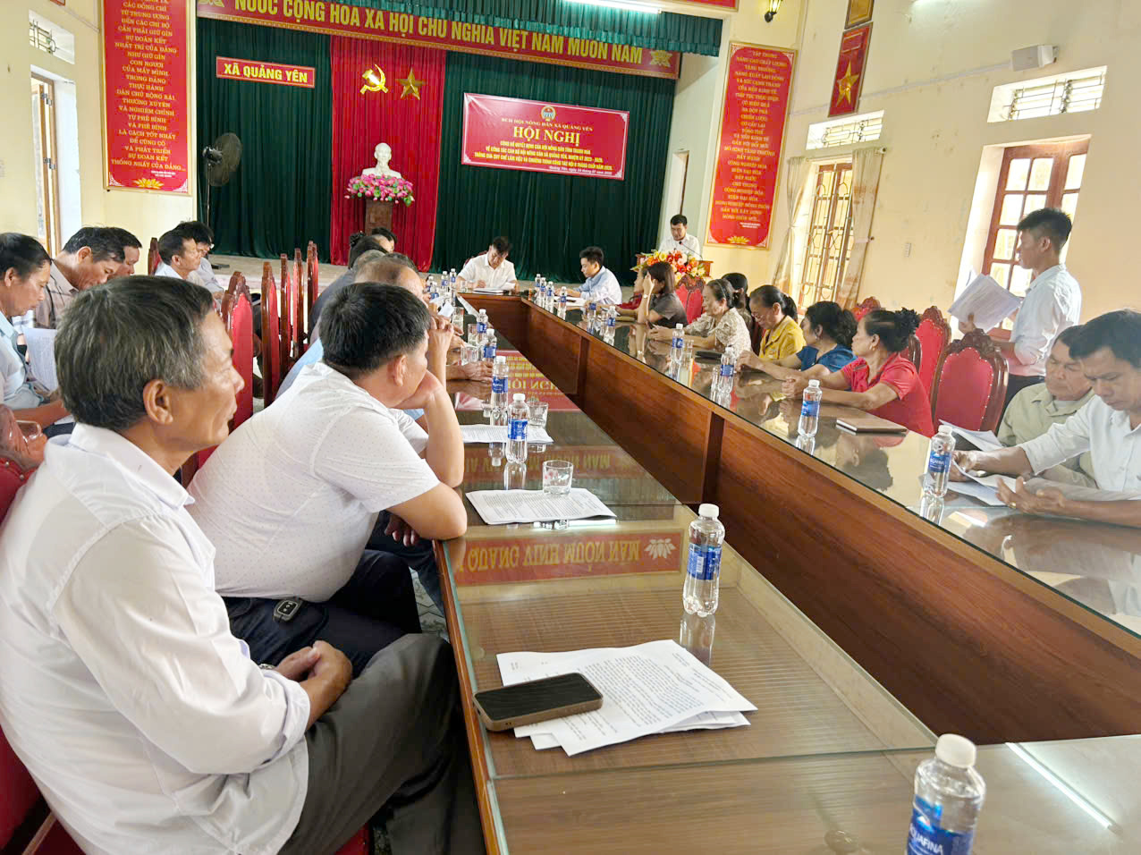 Anh-tin-bai